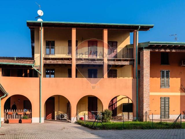 Appartamento in vendita a Casalbuttano Ed Uniti