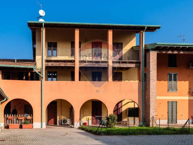 Appartamento in vendita a Casalbuttano ed Uniti CR
