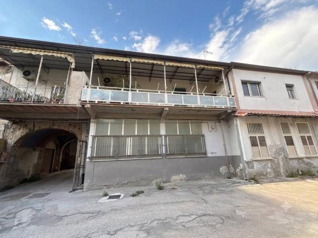 Appartamento in vendita a Casapulla CE