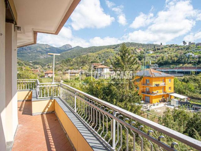 Appartamento in vendita a Casarza Ligure GE