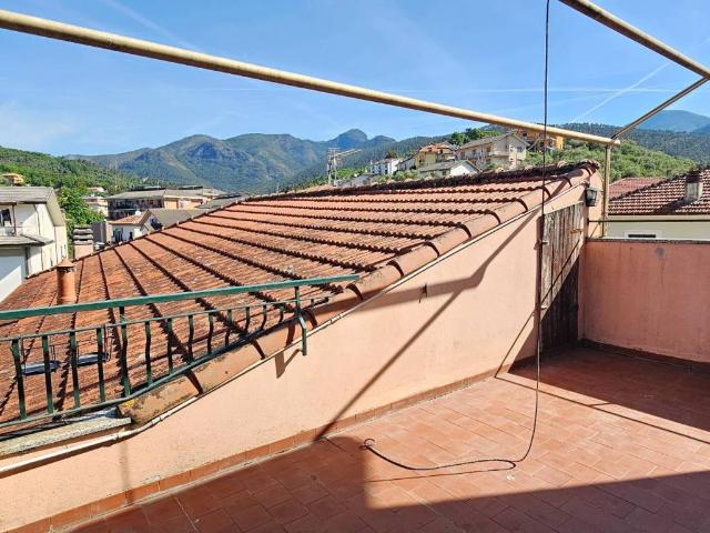 Appartamento in vendita a Casarza Ligure GE