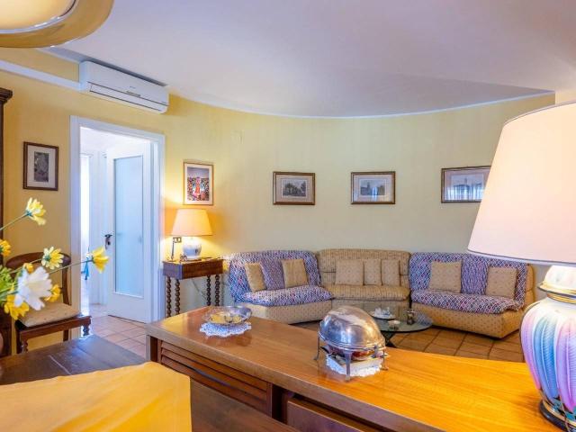 Appartamento in vendita a Cascina
