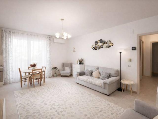 Appartamento in vendita a Cascina