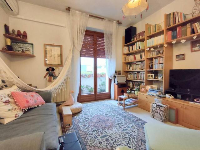 Appartamento in vendita a Cascina