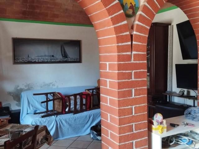 Appartamento in vendita a Cascina