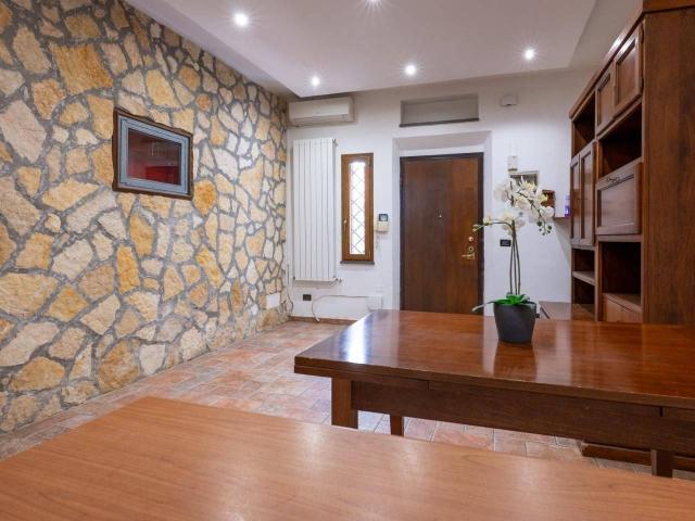 Appartamento in vendita a Cascina