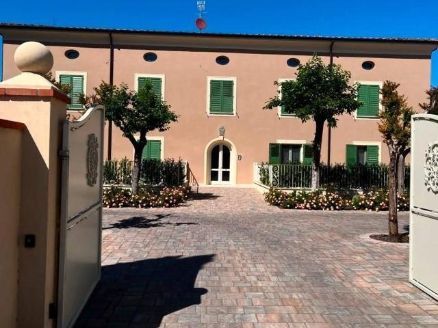 Appartamento in vendita a Cascina