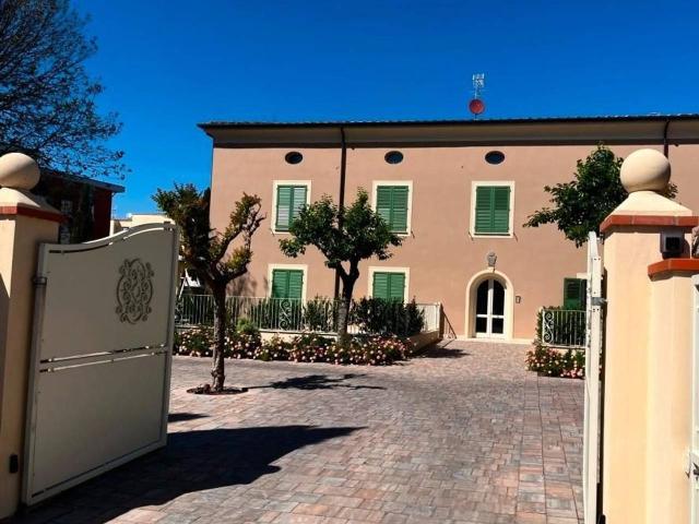 Appartamento in vendita a Cascina