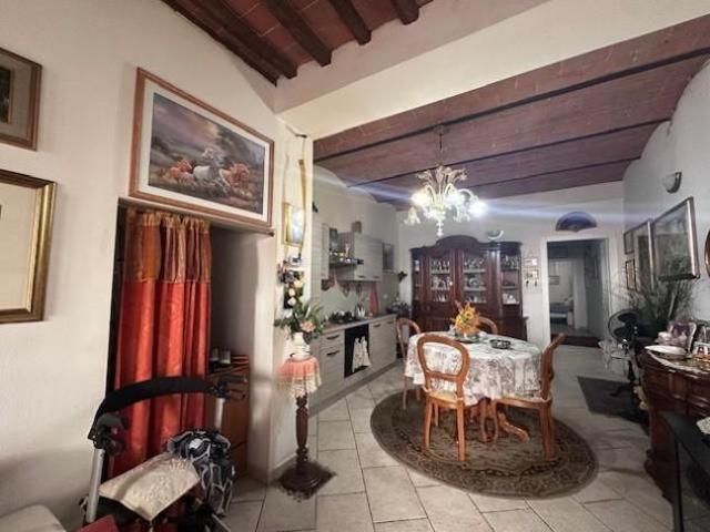 Appartamento in vendita a Cascina 75 mq Rif: 1343901