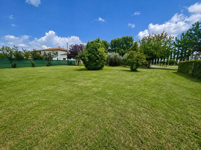 Appartamento in vendita a Cascina