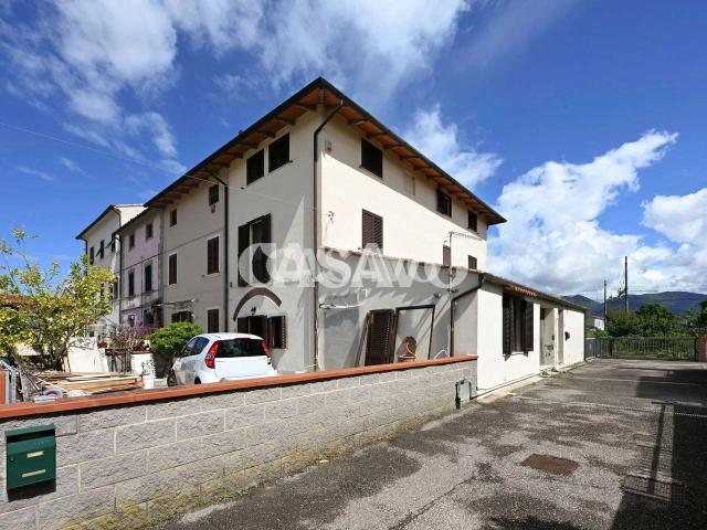Appartamento in vendita a Cascina