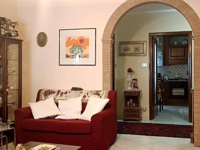 Appartamento in vendita a Cascina