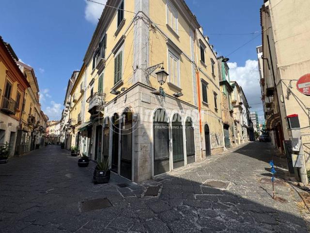 Appartamento in vendita a Caserta CE
