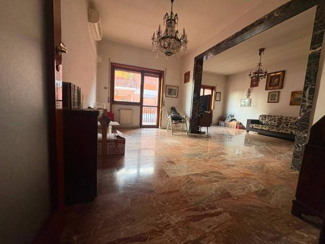 Appartamento in vendita a Caserta CE