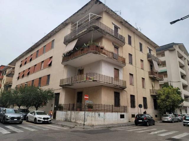 Appartamento in vendita a Caserta CE