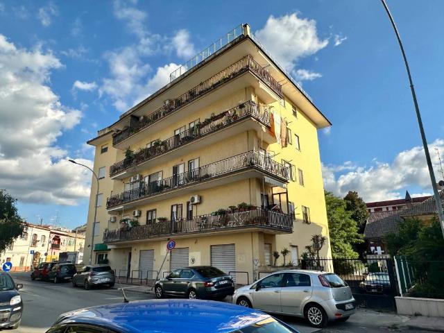 Appartamento in vendita a Caserta CE