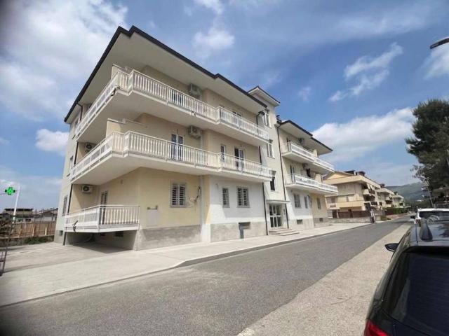 Appartamento in vendita a Caserta CE