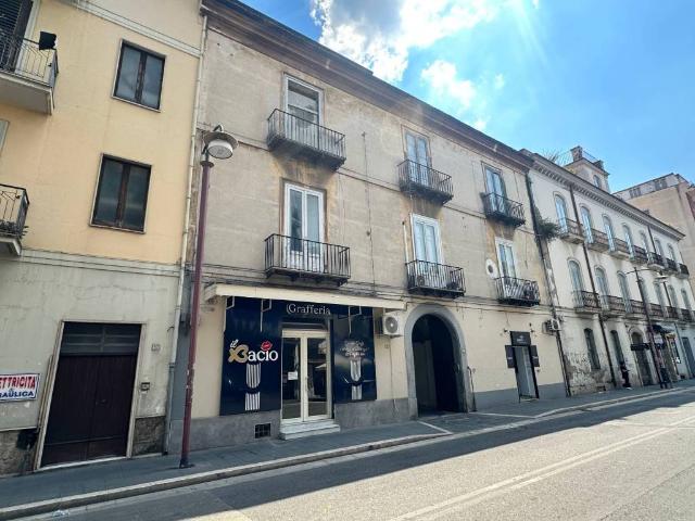 Appartamento in vendita a Caserta CE