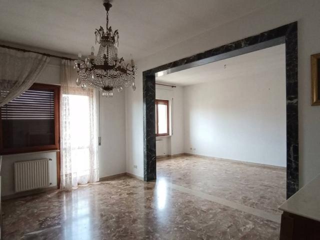 Appartamento in vendita a Caserta CE