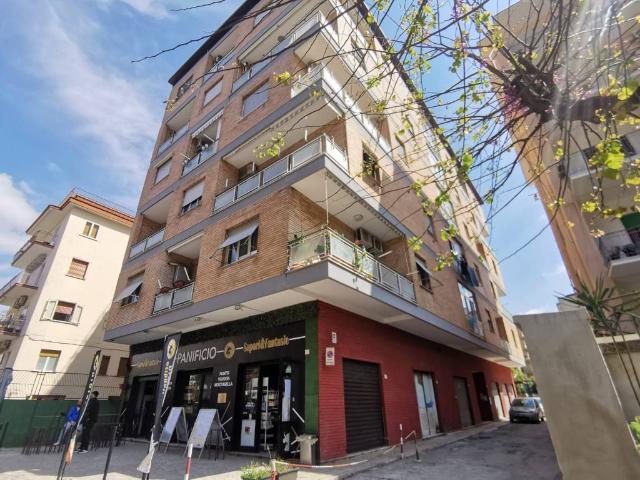 Appartamento in vendita a Caserta CE