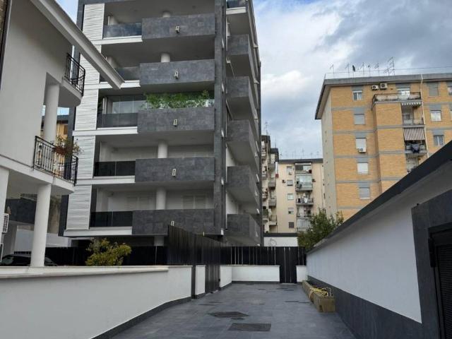 Appartamento in vendita a Caserta CE