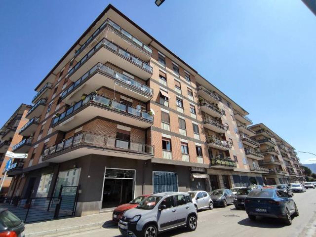 Appartamento in vendita a Caserta CE