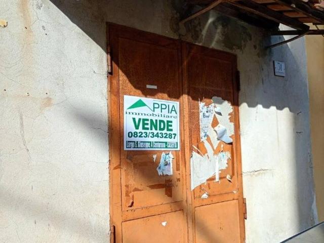 Appartamento in vendita a Caserta CE