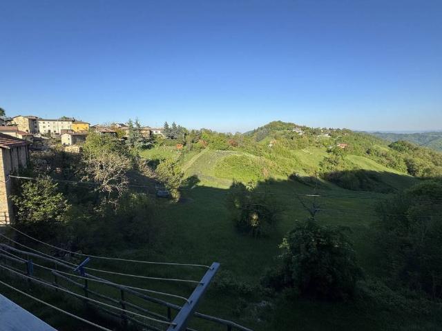 Appartamento in vendita a Casina RE