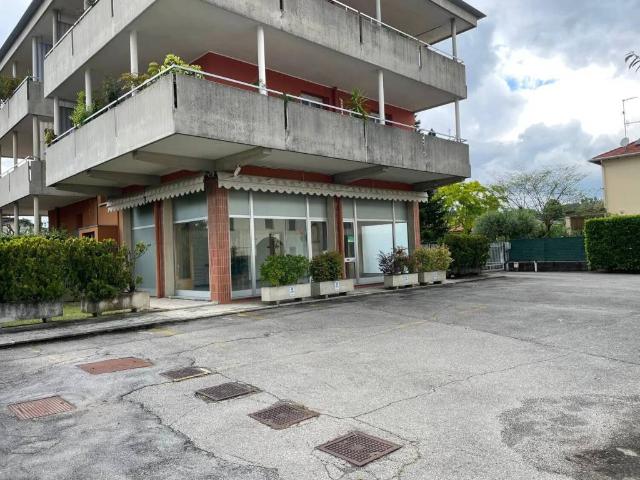 Appartamento in vendita a Cassano Magnago VA