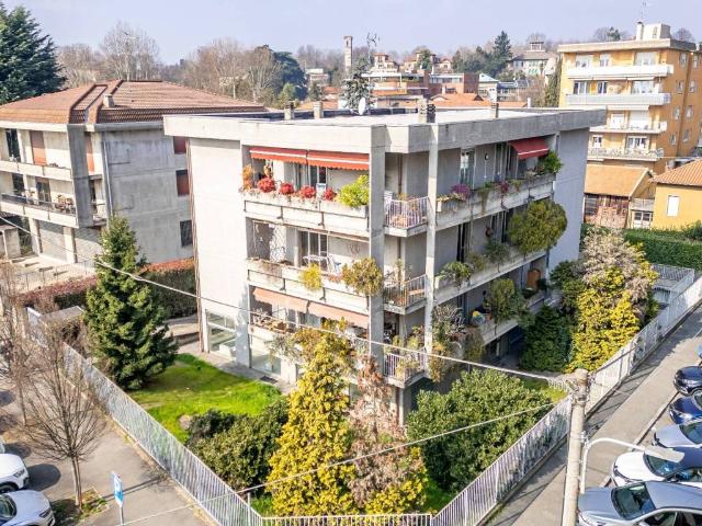 Appartamento in vendita a Cassano Magnago VA