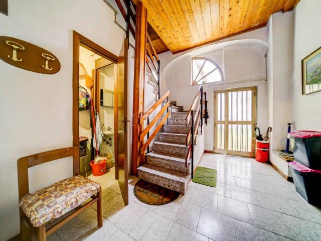 Casa indipendente in vendita a Cassano Magnago VA