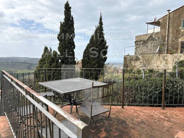 Appartamento in vendita a Castagneto Carducci LI