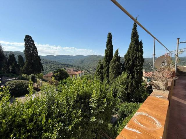 Appartamento in vendita a Castagneto Carducci LI
