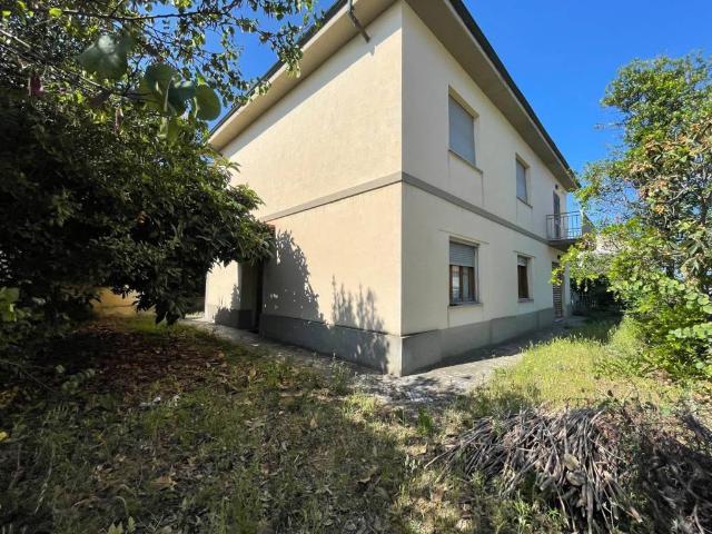 Appartamento in vendita a Castagneto Carducci LI