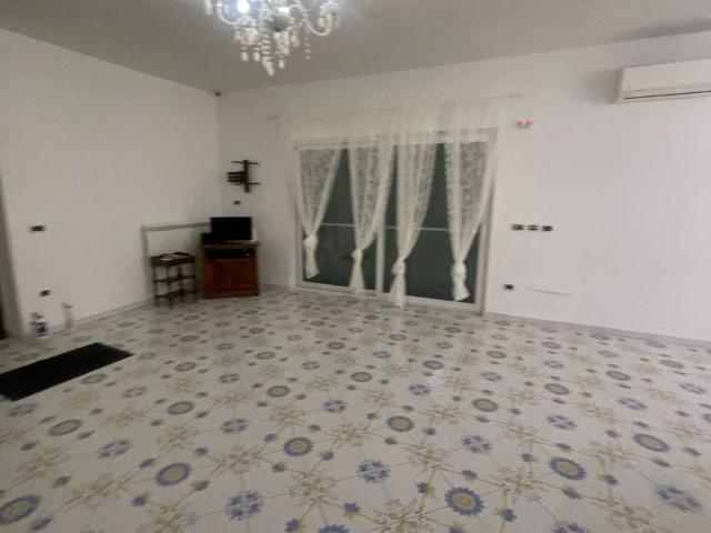 Appartamento in vendita a Castel Volturno CE
