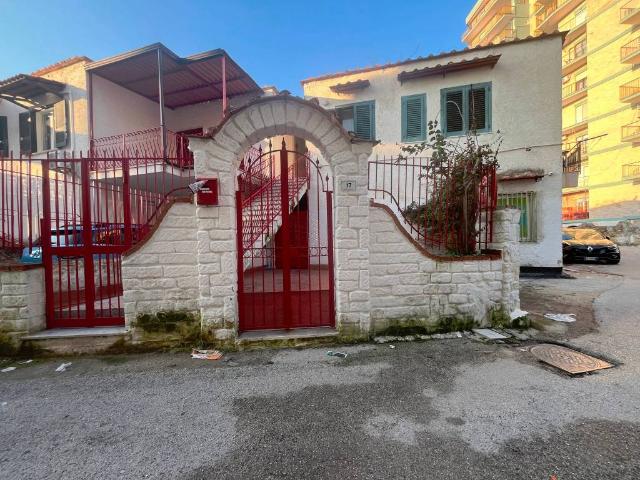 Appartamento in vendita a Castel Volturno CE