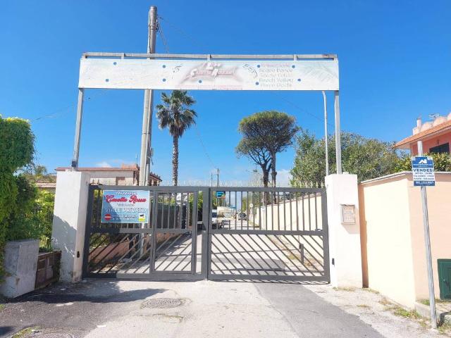 Appartamento in vendita a Castel Volturno CE
