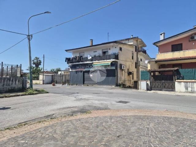 Appartamento in vendita a Castel Volturno CE