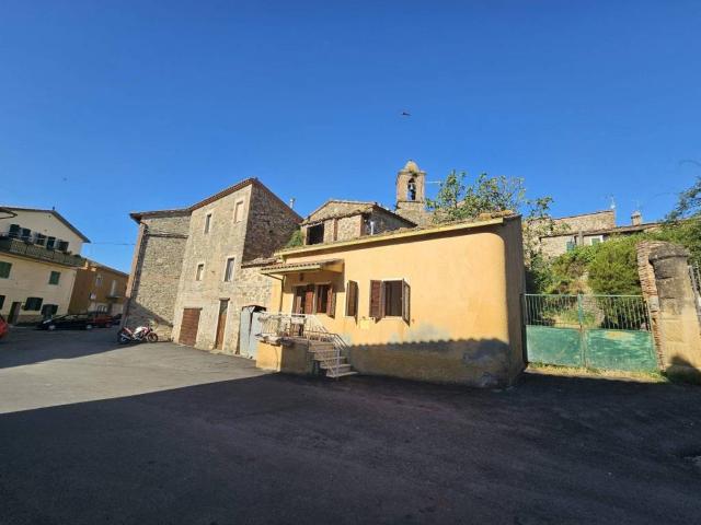 Appartamento in vendita a Castel del Piano GR