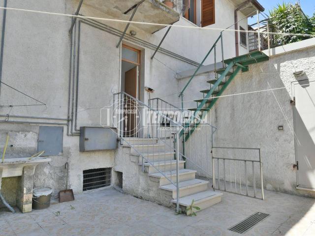 Casa indipendente in vendita a Ascoli Piceno