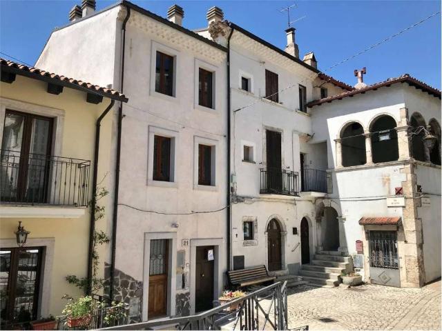 Appartamento in vendita a Castel di Sangro AQ