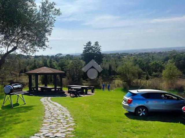 Appartamento in vendita a Castel Gandolfo RM