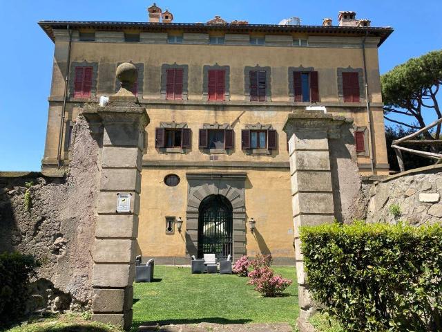 Appartamento in vendita a Castel Gandolfo RM