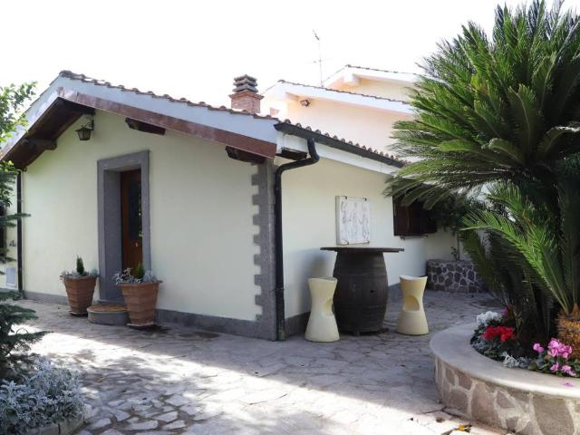 Appartamento in vendita a Castel Gandolfo RM