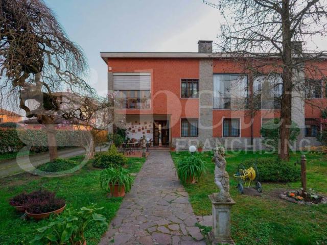 Appartamento in vendita a Castel Maggiore via Fosse Ardeatine, Trebbo