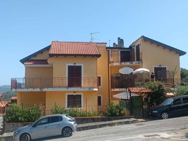 Appartamento in vendita a Castelnuovo Cilento SA