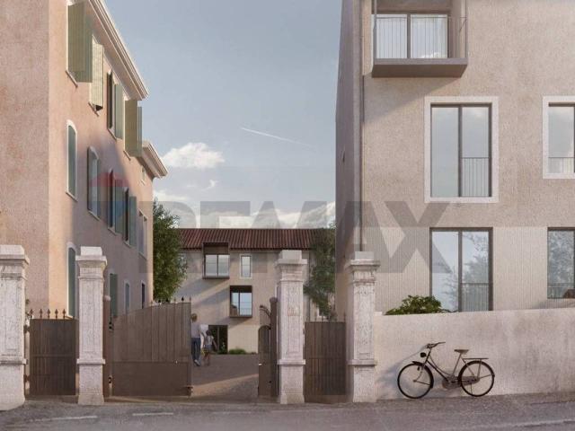 Appartamento in vendita a Castelnuovo Del Garda