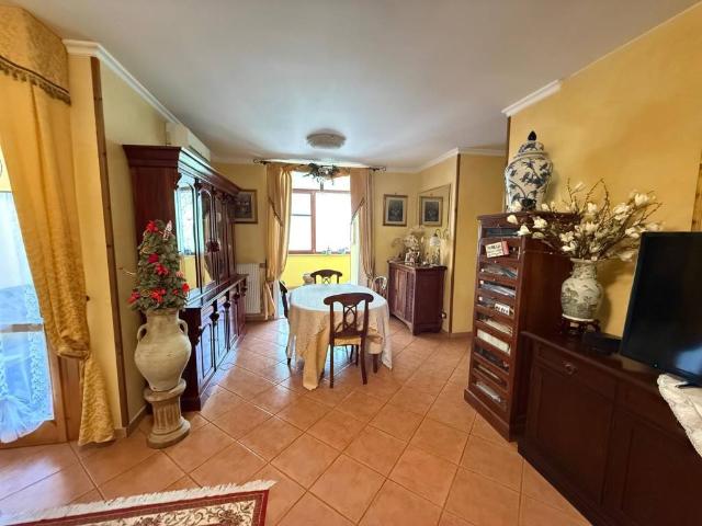 Appartamento in vendita a Castelnuovo di Porto RM