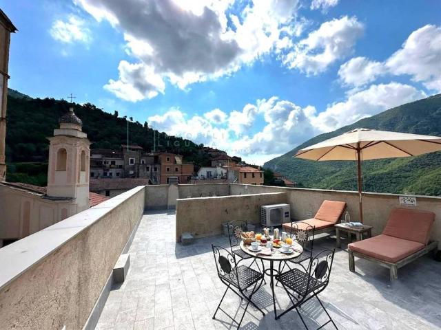 Appartamento in vendita a Castelbianco SV