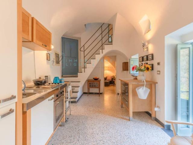 Appartamento in vendita a Castelbianco SV